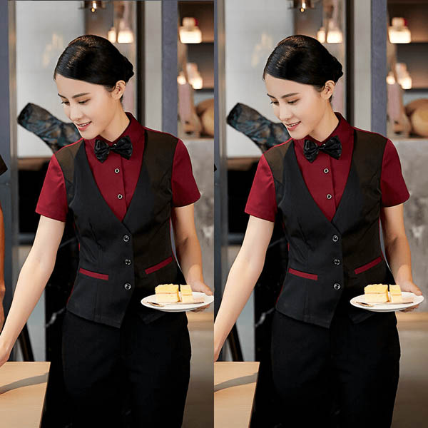 Áo gile còn là một trong những mẫu đồng phục nhà hàng, khách sạn