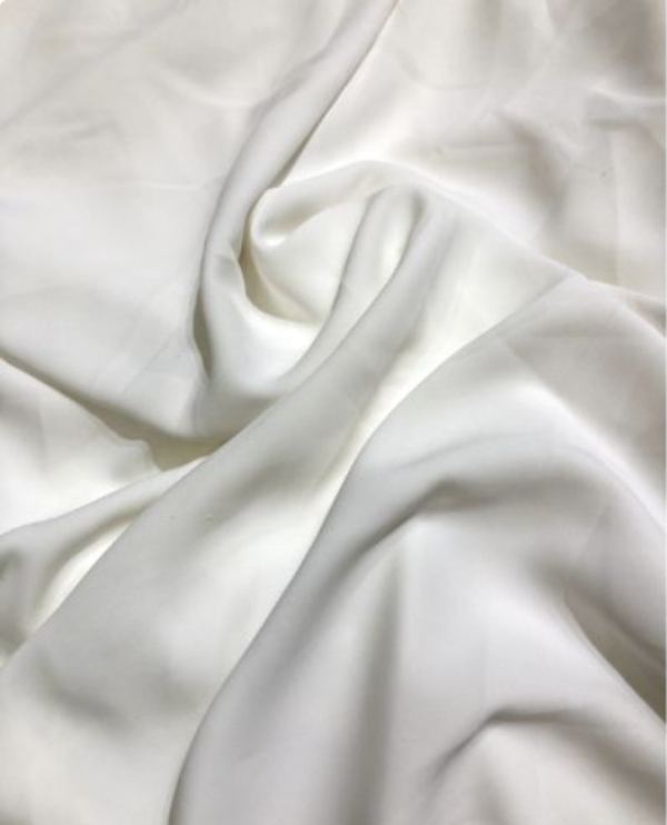 Mẫu vải trơn thường được dùng may áo dài