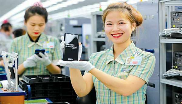 Đồng phục công nhân nữ Samsung